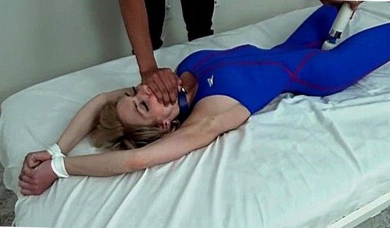 Они нашли пару больных и трахнулись с ними, порно видео