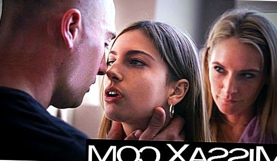 Молодая сучка с аппетитной фигурой дала себя трахнуть в нескольких позах и кончить на животик, порно видео
