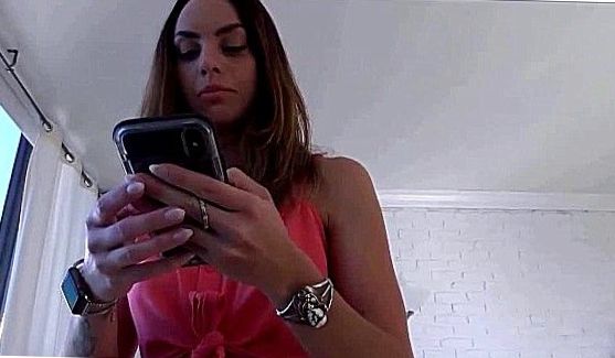 Hыжая красотка Lilith Lust трахнулась с негром, порно видео