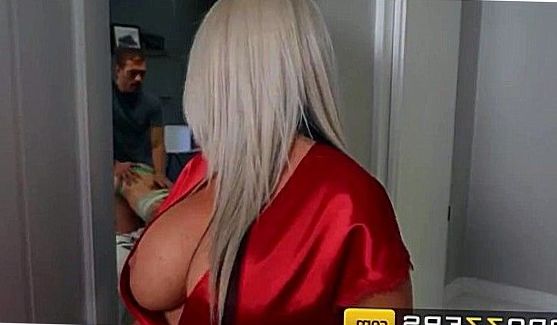 Лиза Шэй любит горячий анальный трах, порно видео